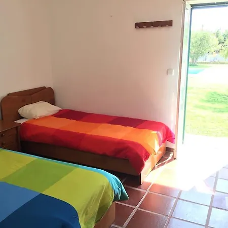 Hébergement de vacances Pinhal Dos Combros *